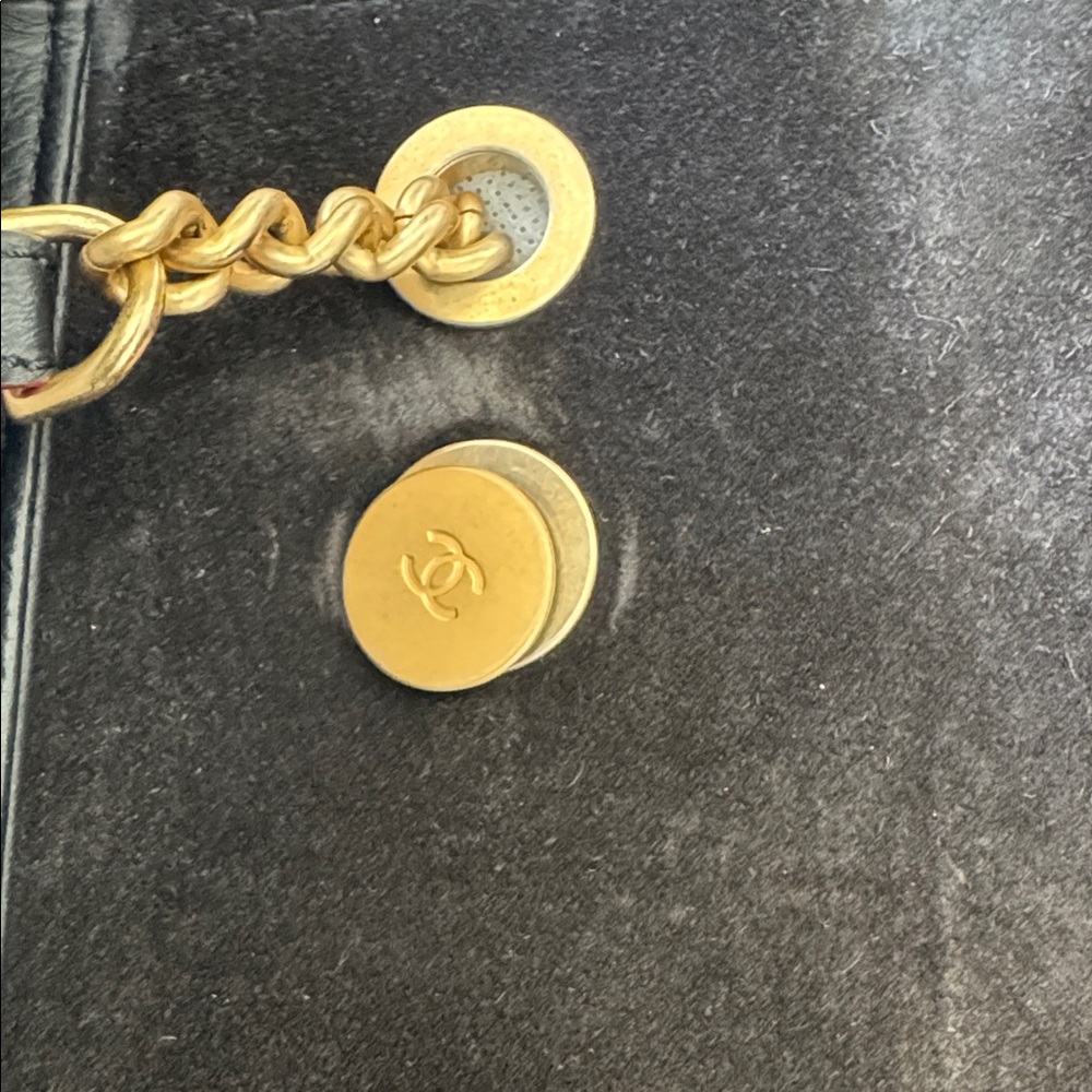 Chanel Purse - Archie - Picture 5 of 9